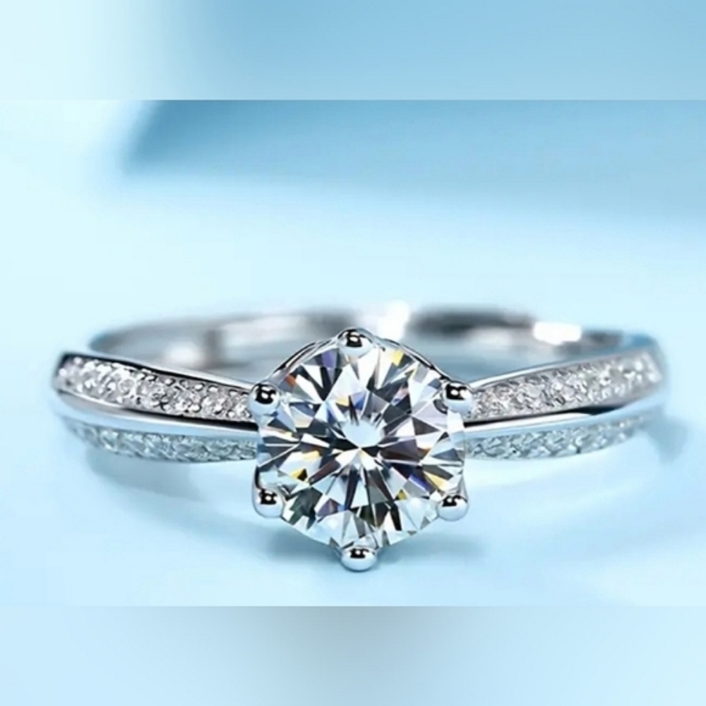 1 Carat Radiant Solitaire Engagement Ring